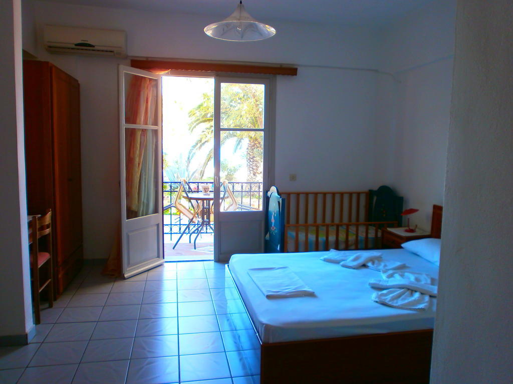 Studios Stefani Pétra Extérieur photo